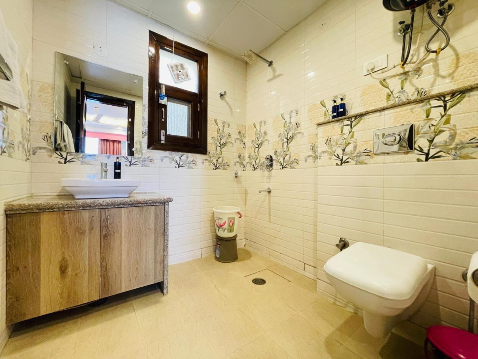 Bedchambers Serviced Apartments, Sector 38 Gurgaon Buitenkant foto